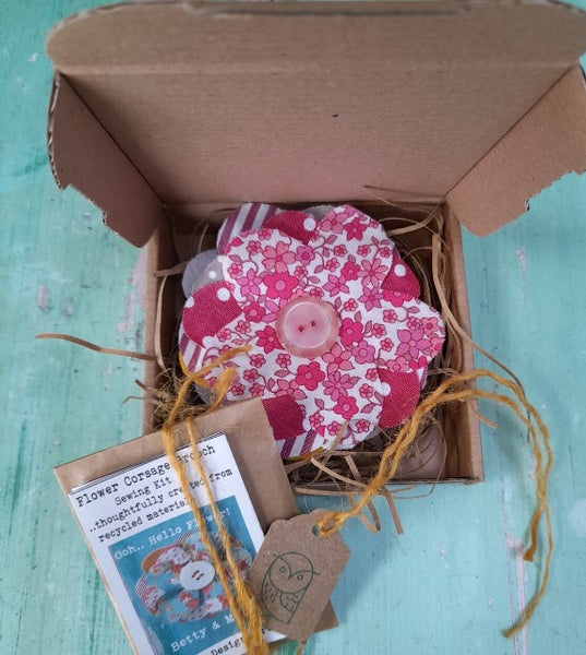 Recycled Fabric Flower Brooch Sewing Kit