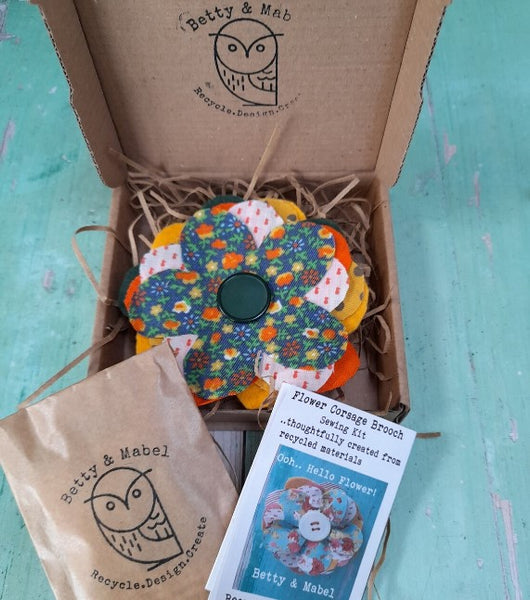 Recycled Fabric Flower Brooch Sewing Kit